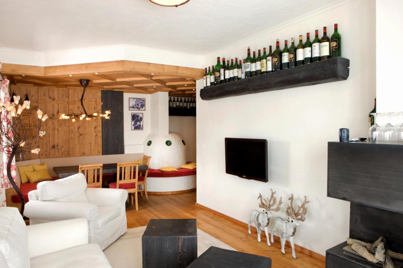 Hospiz Alm Residenzen Hotel Sankt Christoph Am Arlberg Room photo